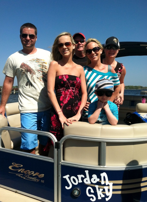 center console boat rentals and pontoon boat rentals